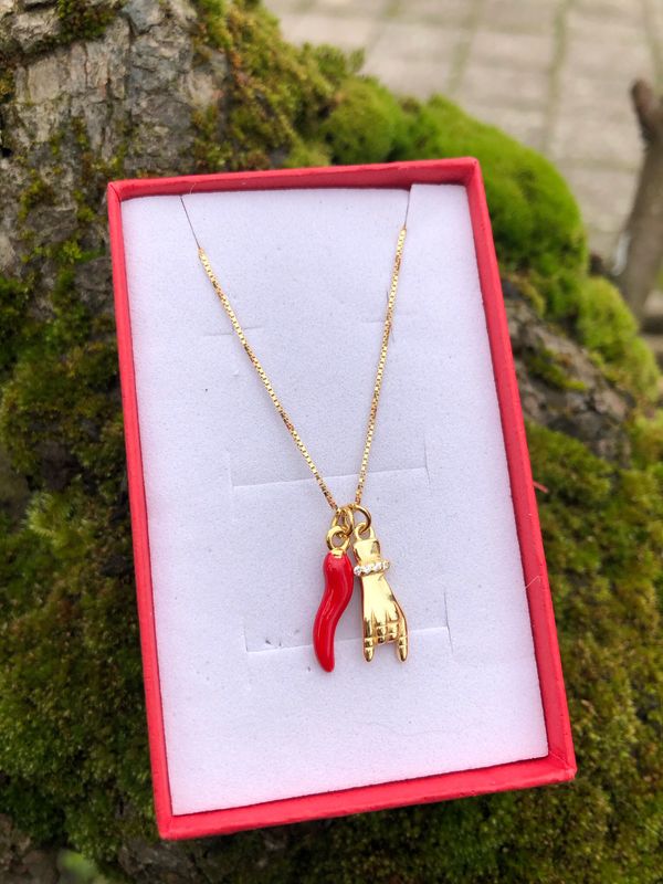 Collana scaccia i guai in argento 925