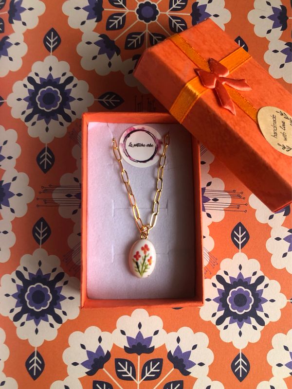 Collana orange Flower