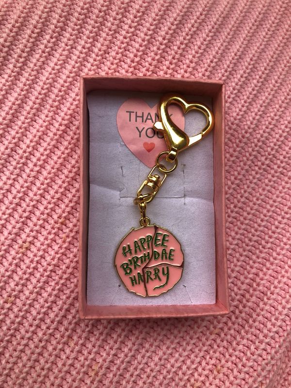 Portachiavi “HAPPY B’RTHDAE HARRY”