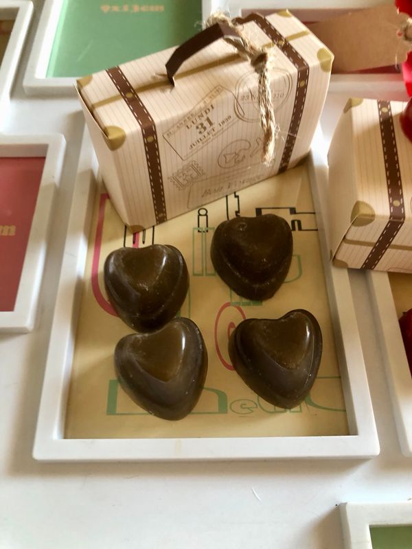 Cuoricini di cera cioccolato