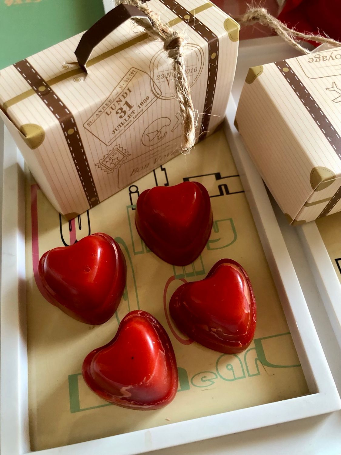 Cuoricini di cera rossi