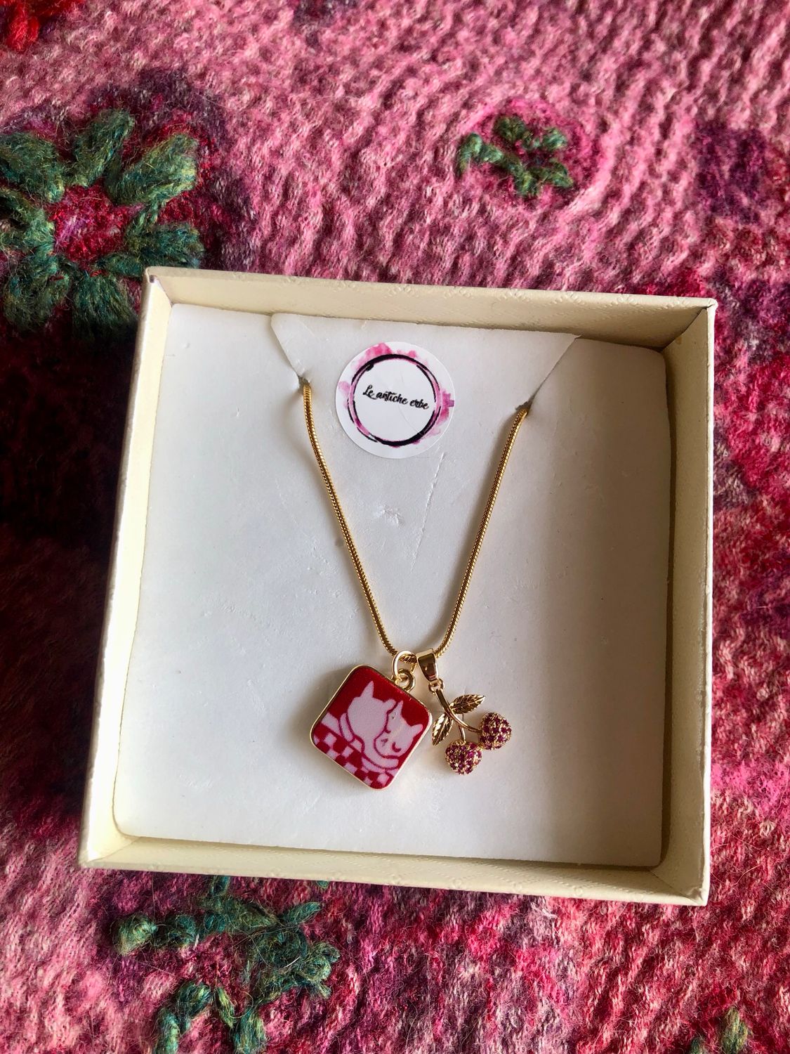 Collana Kot e ciliege