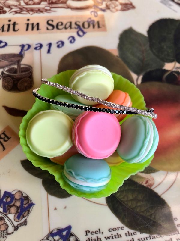 Set braccialetti tennis nero e bianco