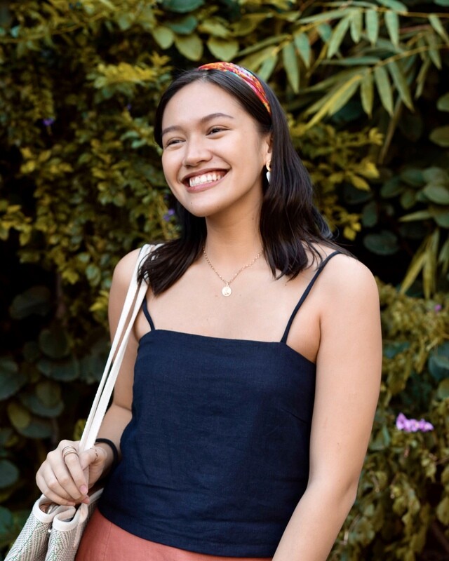 Lucia in Navy
