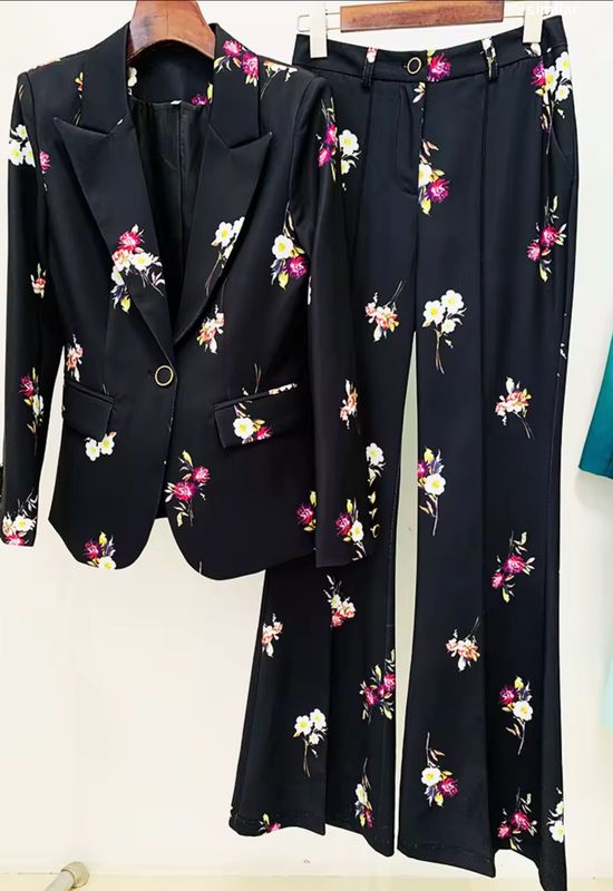 Pants Suit