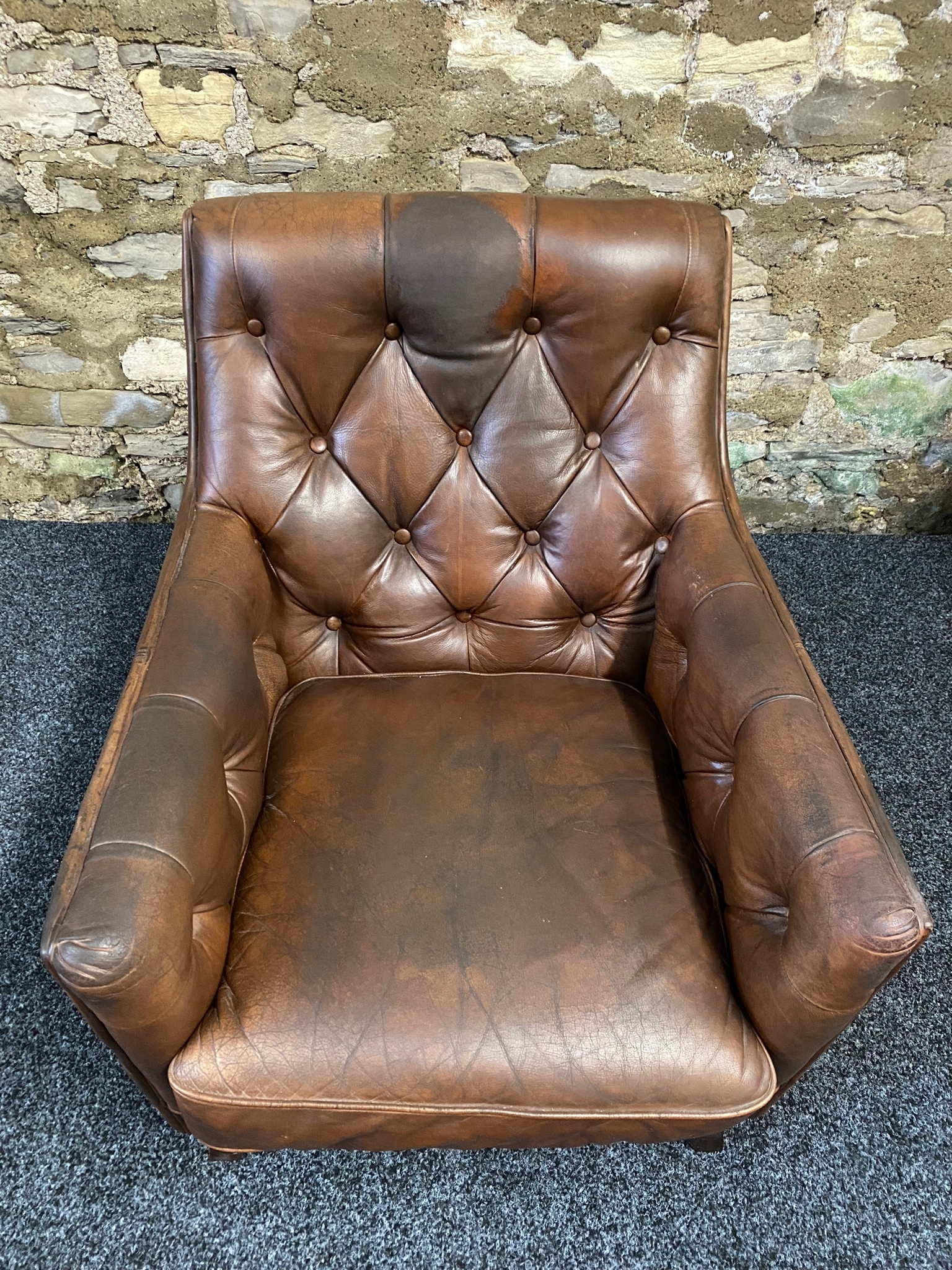 Violino armchair deals