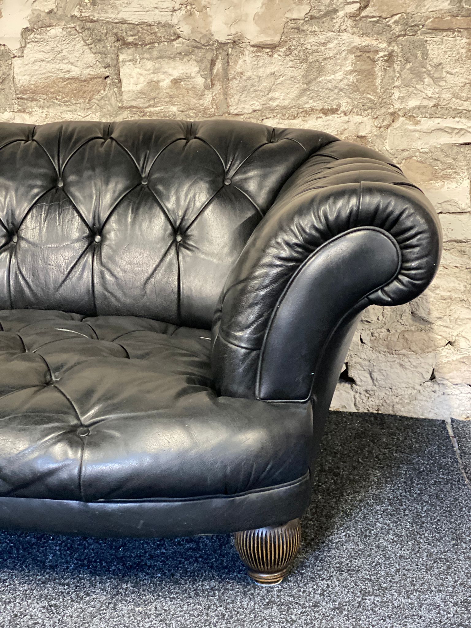 Tetrad on sale oskar sofa
