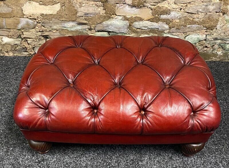 TETRAD OSKAR  Large Oxblood Leather Footstool