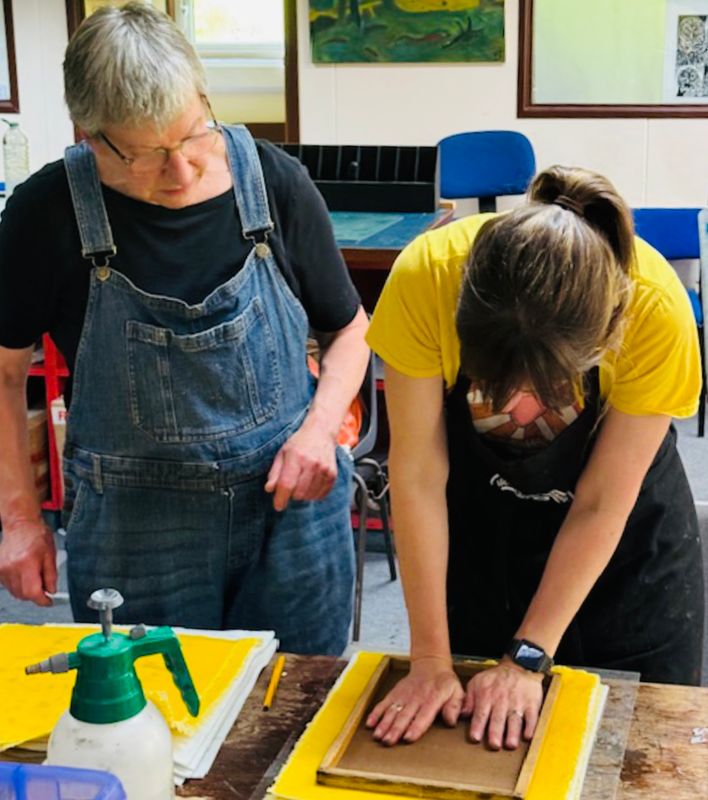 Paper making workshop for 'Flax and Flower' members 27th June, 11-3