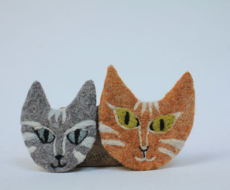 Needle Felt a Brooch with artist/maker Ruth Packham, 8 August 10-1