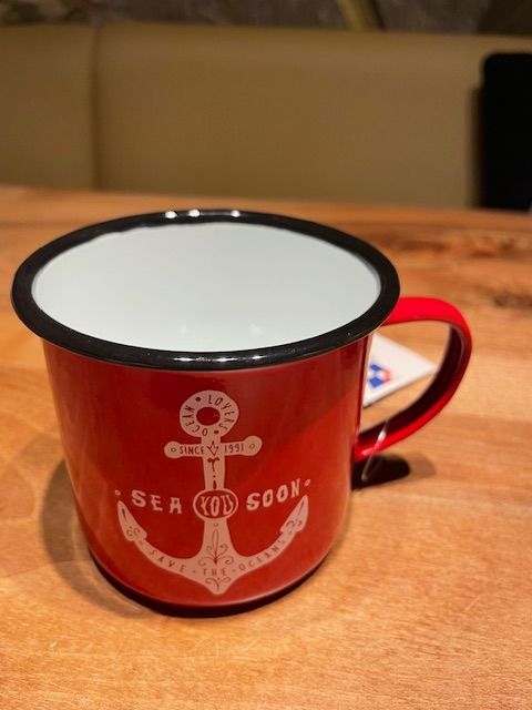 Taza de metal ancla