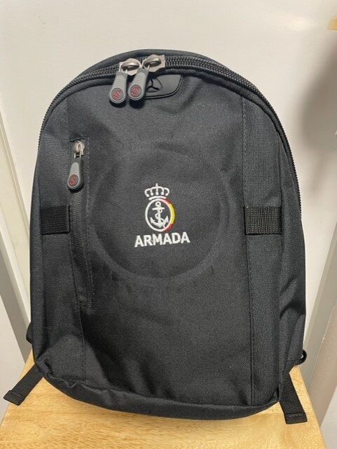 Mochila Armada color negro