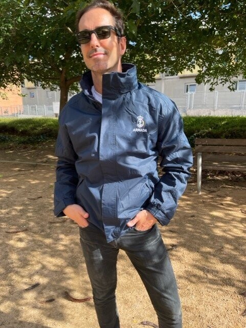 Chaqueta hombre tallaje normal con forro y bordado nuevo escudo Armada( valido para mujer)