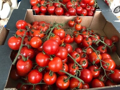 Cherry vine tomatoes per kg