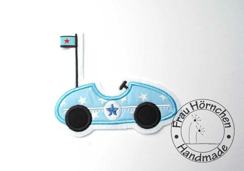 Rennauto hellblau