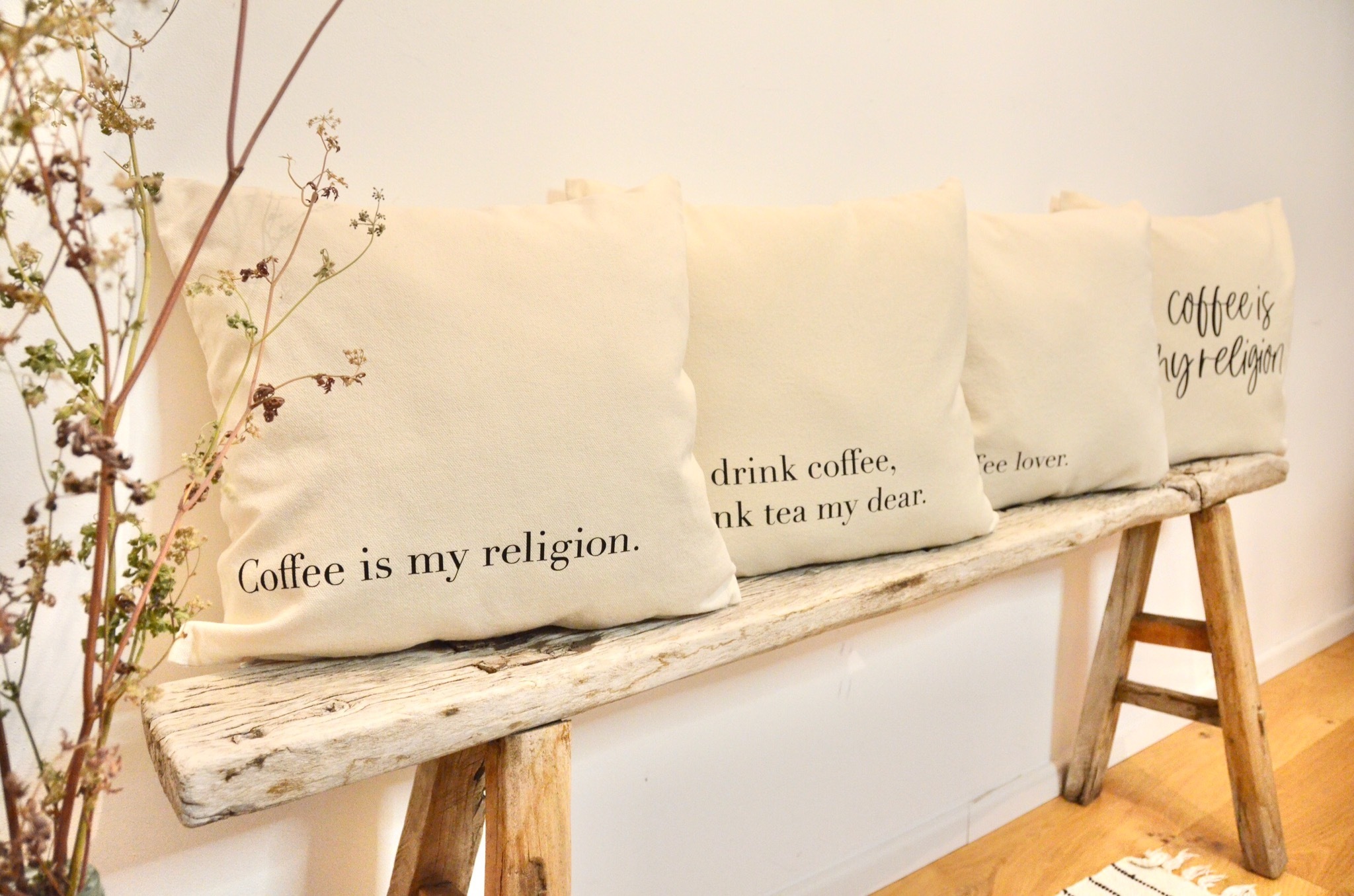 Kissenhülle „You drink coffee, I drink tea my dear“