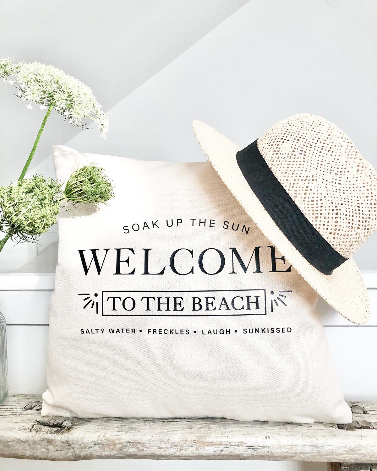 Kissenhülle „Welcome to the beach“ in Weiß