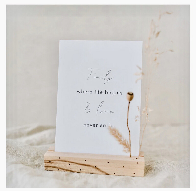 Spruchkarte „Family where life begins and love never ends“ Spruchkarte „Family where life begins and love never ends“