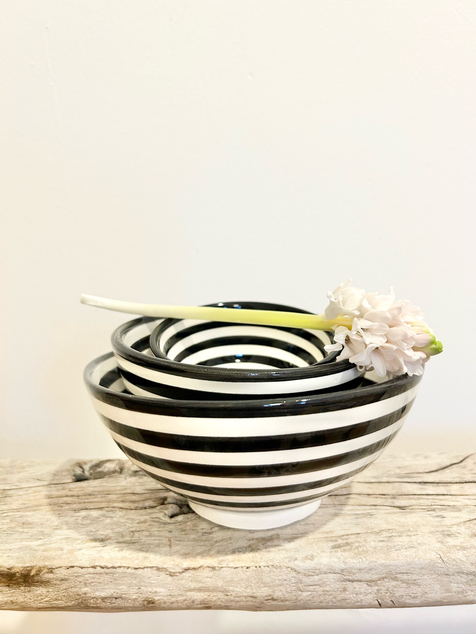 Handgemachte Keramikschale “Streifen”, 17cm