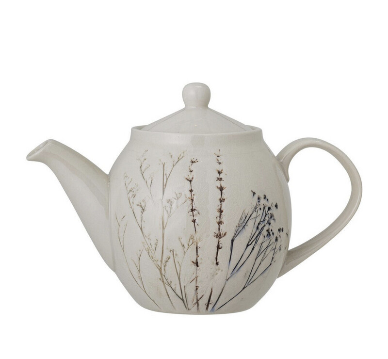 Teekanne „Bea“ aus Steingut von Bloomingville Teekanne „Bea“ aus Steingut von Bloomingville