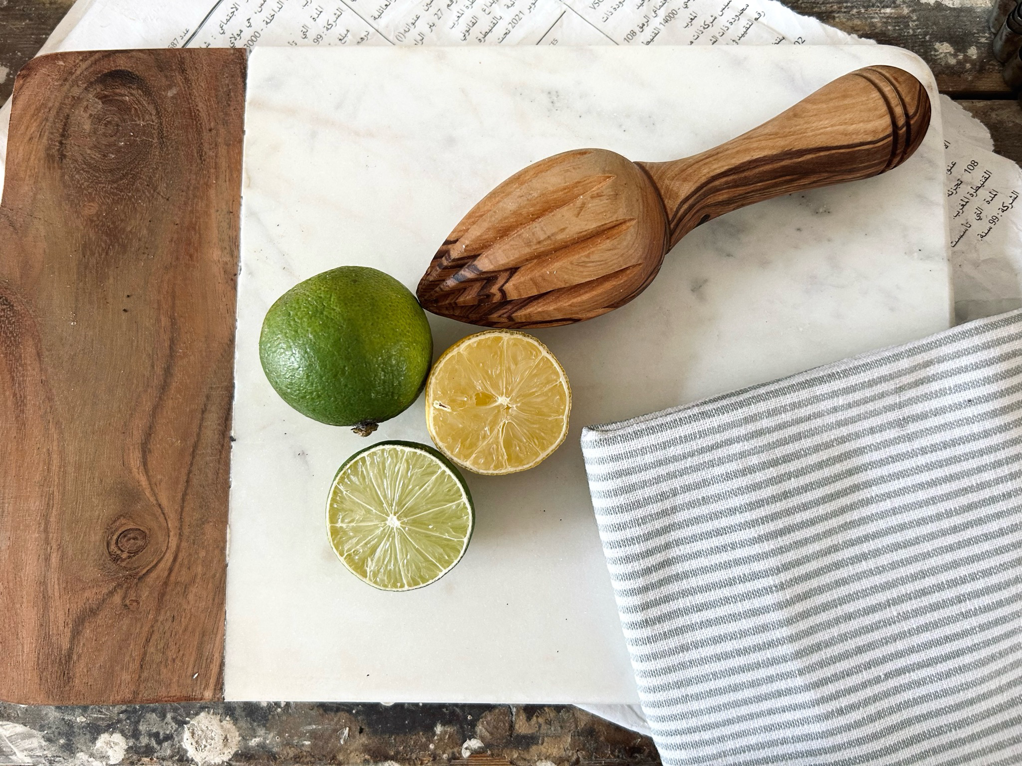 Zitronenpresse aus Olivenholz, Handgefertigt