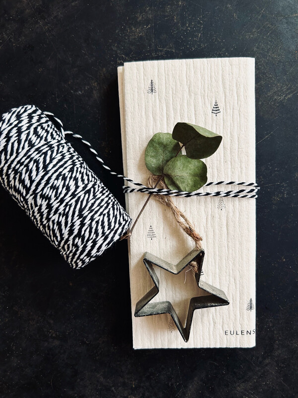 Schwammtuch “Kleine Tannenbäume” von Eulenschnitt, einzeln Schwammtuch “Kleine Tannenbäume” von Eulenschnitt, einzeln