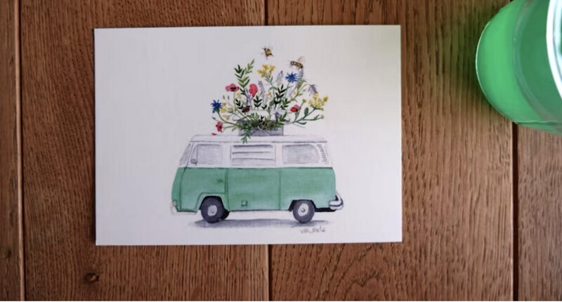 Postkarte Aquarell “Bulli Blumenbus” in rot und grün Postkarte Aquarell “Bulli Blumenbus” in rot und grün