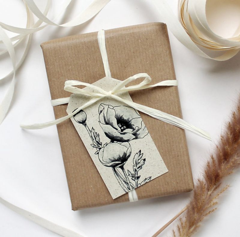 Geschenkanhänger „Mohn“ aus Graspapier Geschenkanhänger „Mohn“ aus Graspapier