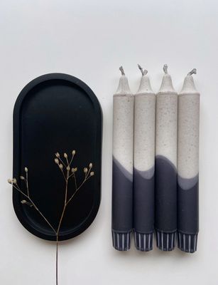 Handgetauchtes 4er Set Stabkerzen, Dip Dye in grau/schwarz Handgetauchtes 4er Set Stabkerzen, Dip Dye in grau/schwarz