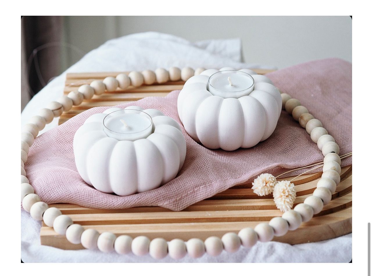 Kürbis Kerzenhalter aus Raysin