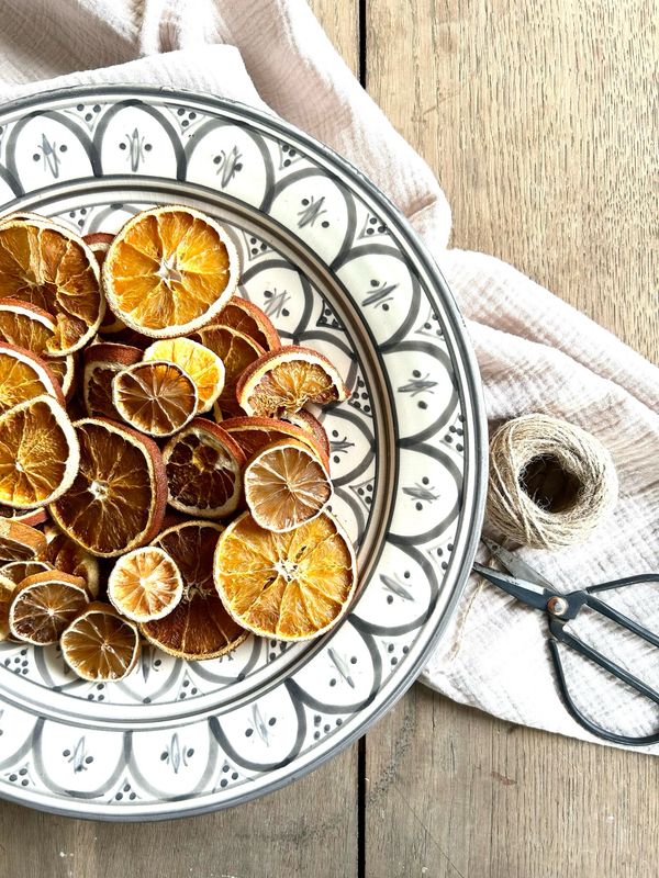 Grosser marokkanischer Servierteller „Amalia“ Muster grau, in 35cm Grosser marokkanischer Servierteller „Amalia“ Muster grau, in 35cm