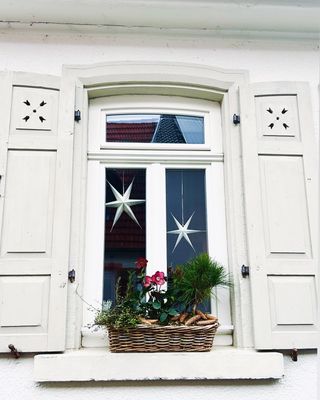 Papiersterne 2er Set, in 30 und 40cm, weiss Papiersterne 2er Set, in 30 und 40cm, weiss