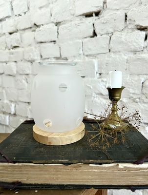 Duftlampe “Häuschen” aus Glas und Holz