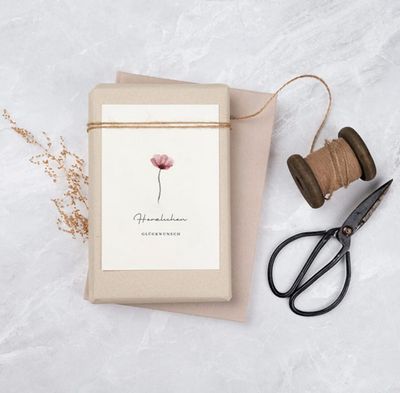 “Herzlichen Glückwunsch” skandinavische Geburtstagskarte mit Mohnblume “Herzlichen Glückwunsch” skandinavische Geburtstagskarte mit Mohnblume