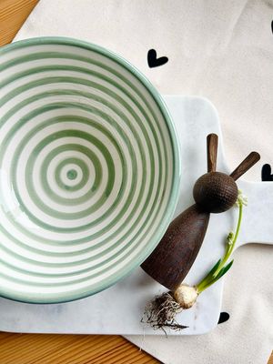 Handgemachte marokkanische Keramikschale, hellgrüne Streifen in 13cm Handgemachte marokkanische Keramikschale, hellgrüne Streifen in 13cm