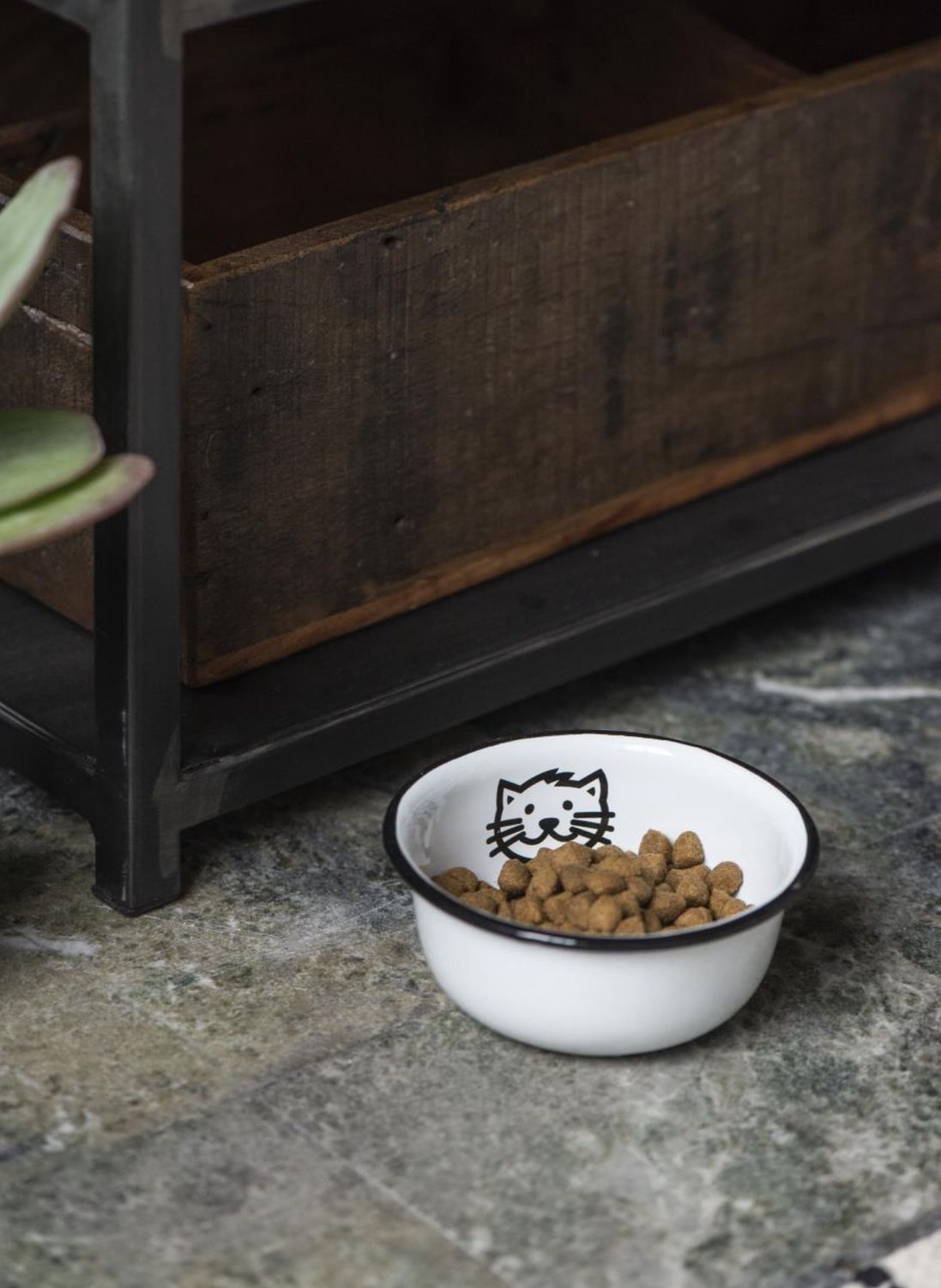 Fressnapf “Katze” aus Emaille, von IB Laursen