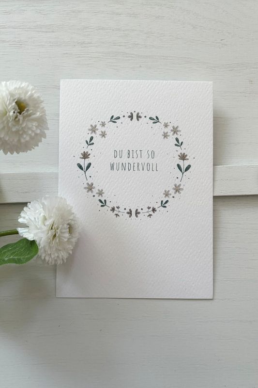 „Du bist so wundervoll“ Aquarell Postkarte handgezeichnet, mit Blumenkranz „Du bist so wundervoll“ Aquarell Postkarte handgezeichnet, mit Blumenkranz