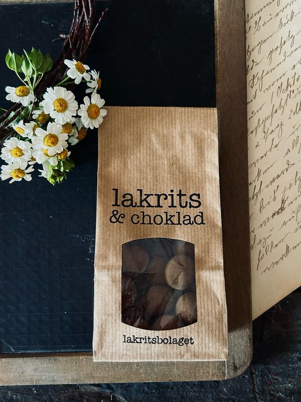 Handgemachte schwedische Lakritze „Lakritze mit Schokolade“ Handgemachte schwedische Lakritze „Lakritze mit Schokolade“