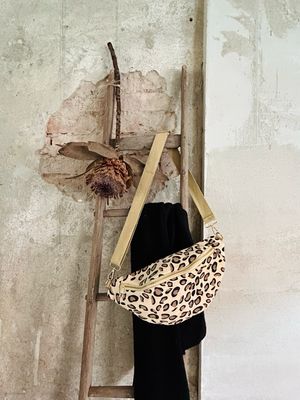 Umhängetasche „Leo“ Cross Body Bag in beige