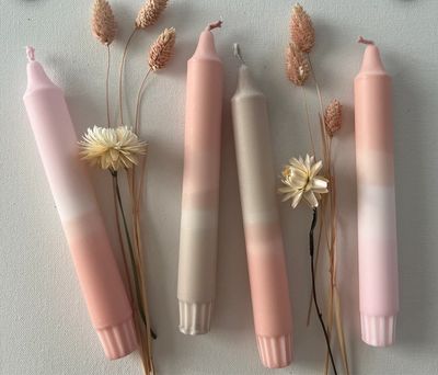 Handgetauchtes 4er Stabkerzenset „Pastellliebe“
