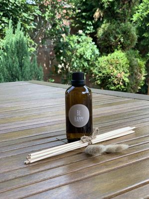 Diffusor Raumduft „BE HAPPY“ aus naturreinen ätherischen Ölen in Bioqualität, 100ml