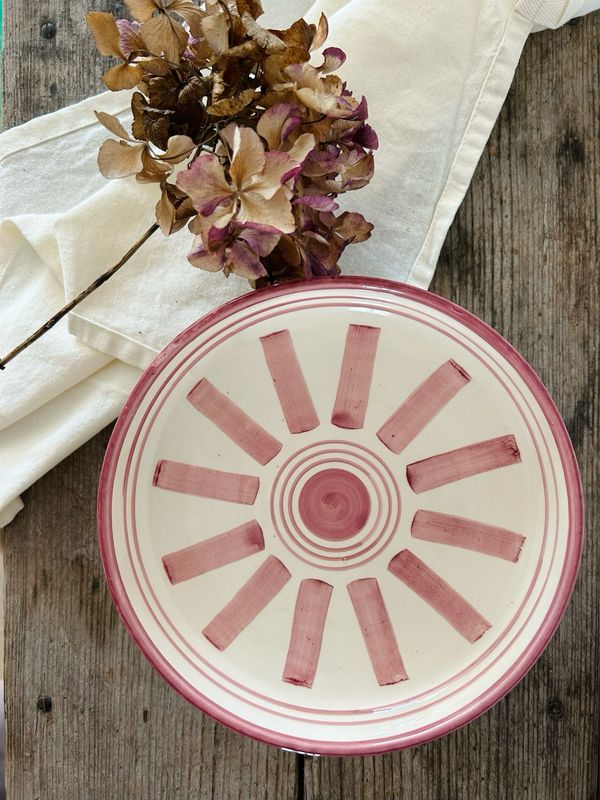 Handgemachter marokkanischer Kuchenteller „Ava“ mit Fuß, Muster rosa Handgemachter marokkanischer Kuchenteller „Ava“ mit Fuß, Muster rosa