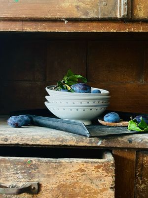 Handgemachte marokkanische Keramikschale „Ilvi“, Muster grau