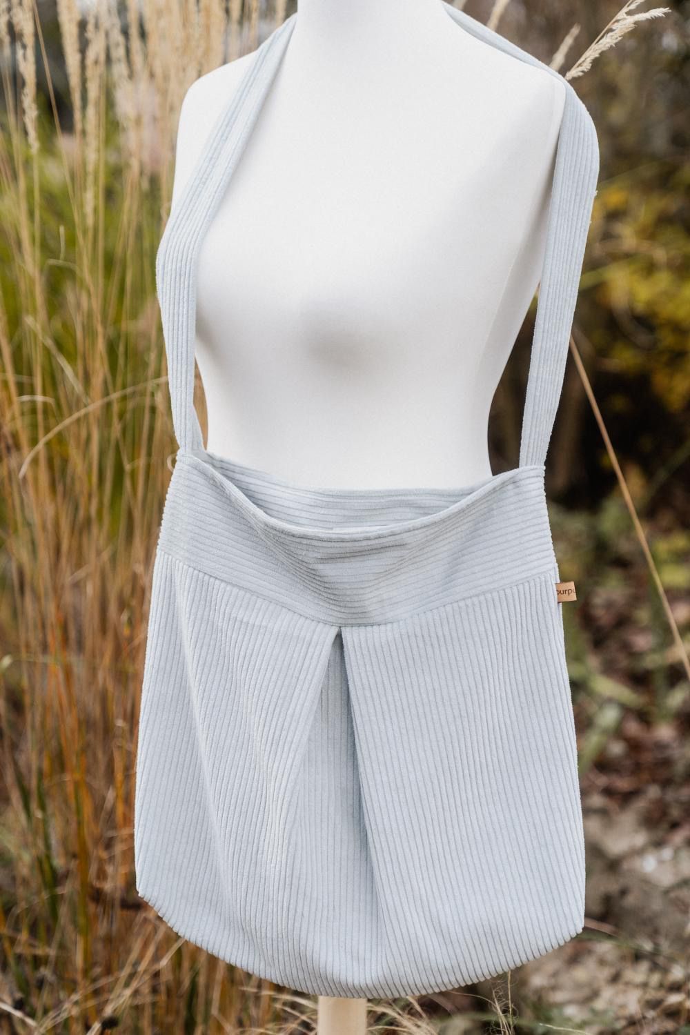 Handgemachte Cordtasche in mint