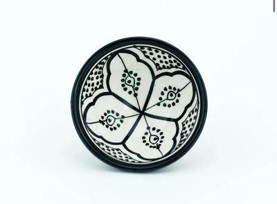 Handgemachtes Dipschälchen „Alma“ in 10cm, schwarzes Muster Handgemachtes Dipschälchen „Alma“ in 10cm, schwarzes Muster