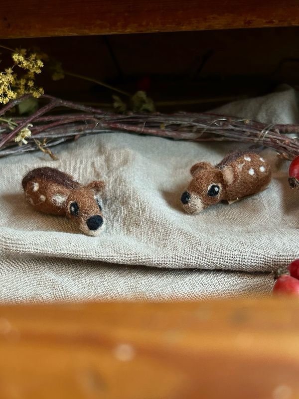 Handgemachtes Rehkitz aus Filz