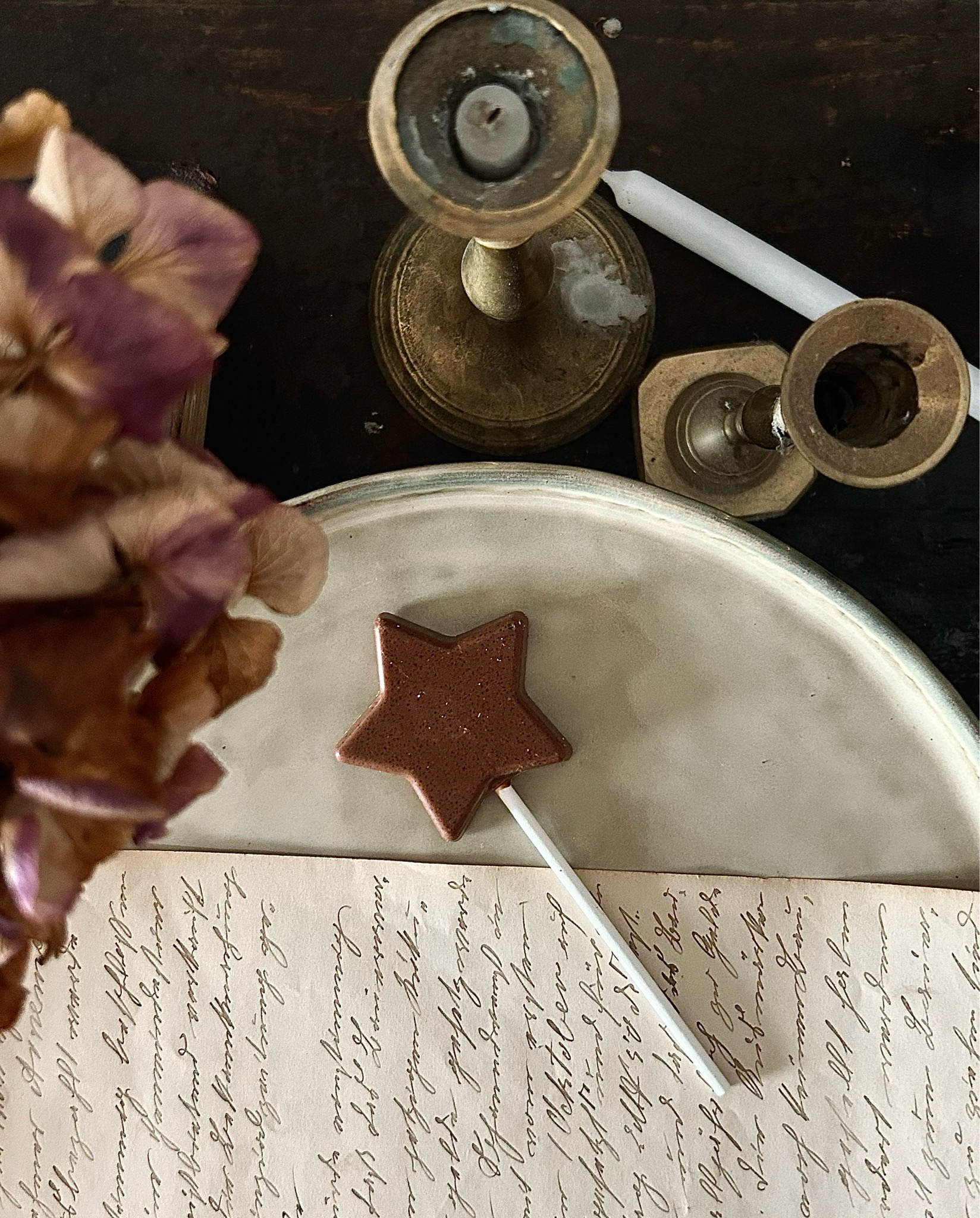 Handgemachter Schokololli Trinkschokolade „Sternchen“ mit leckerem Sweet Chai Zucker