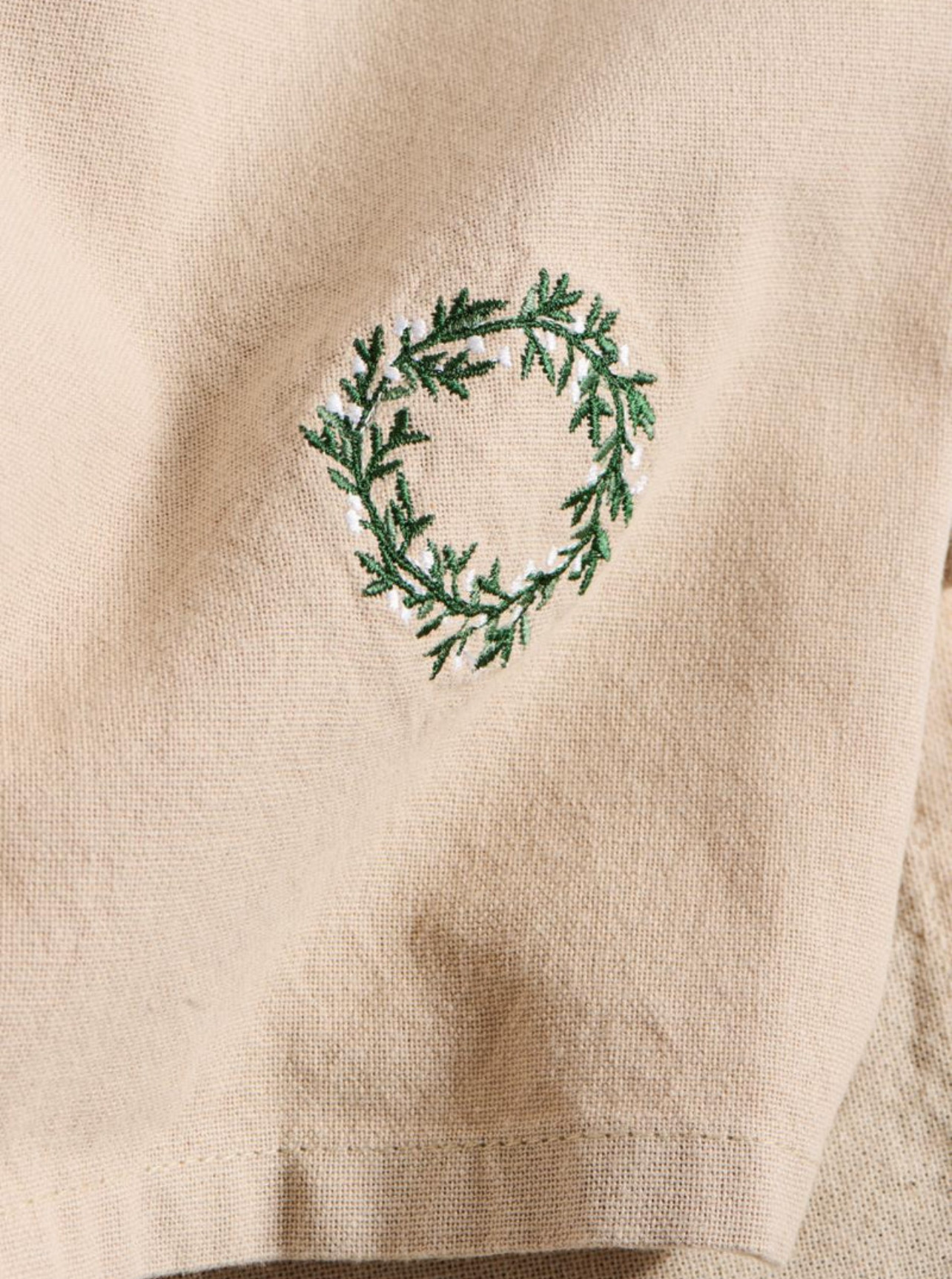 Stoffserviette Tradition m/Kranz leinenfarbig