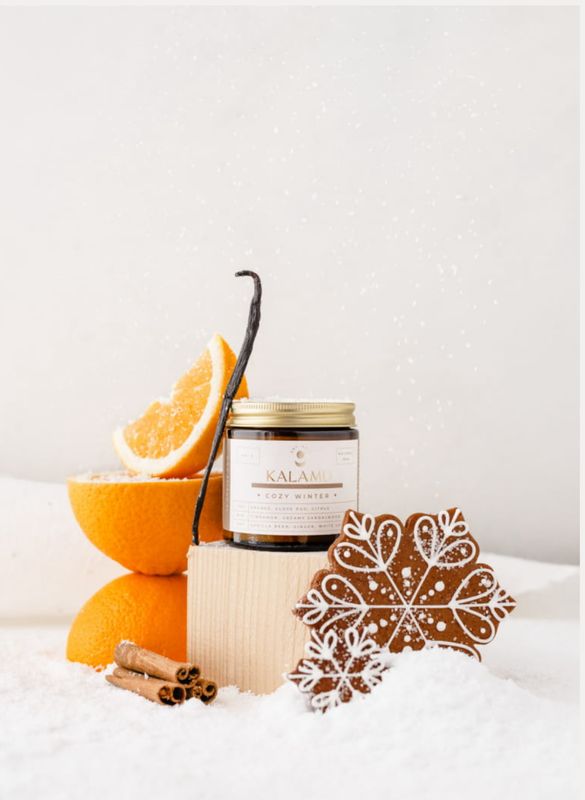 Handgemachte Duftkerze “Cozy Winter” aus Naturwachs und natürlichen ätherischen Ölen Handgemachte Duftkerze “Cozy Winter” aus Naturwachs und natürlichen ätherischen Ölen