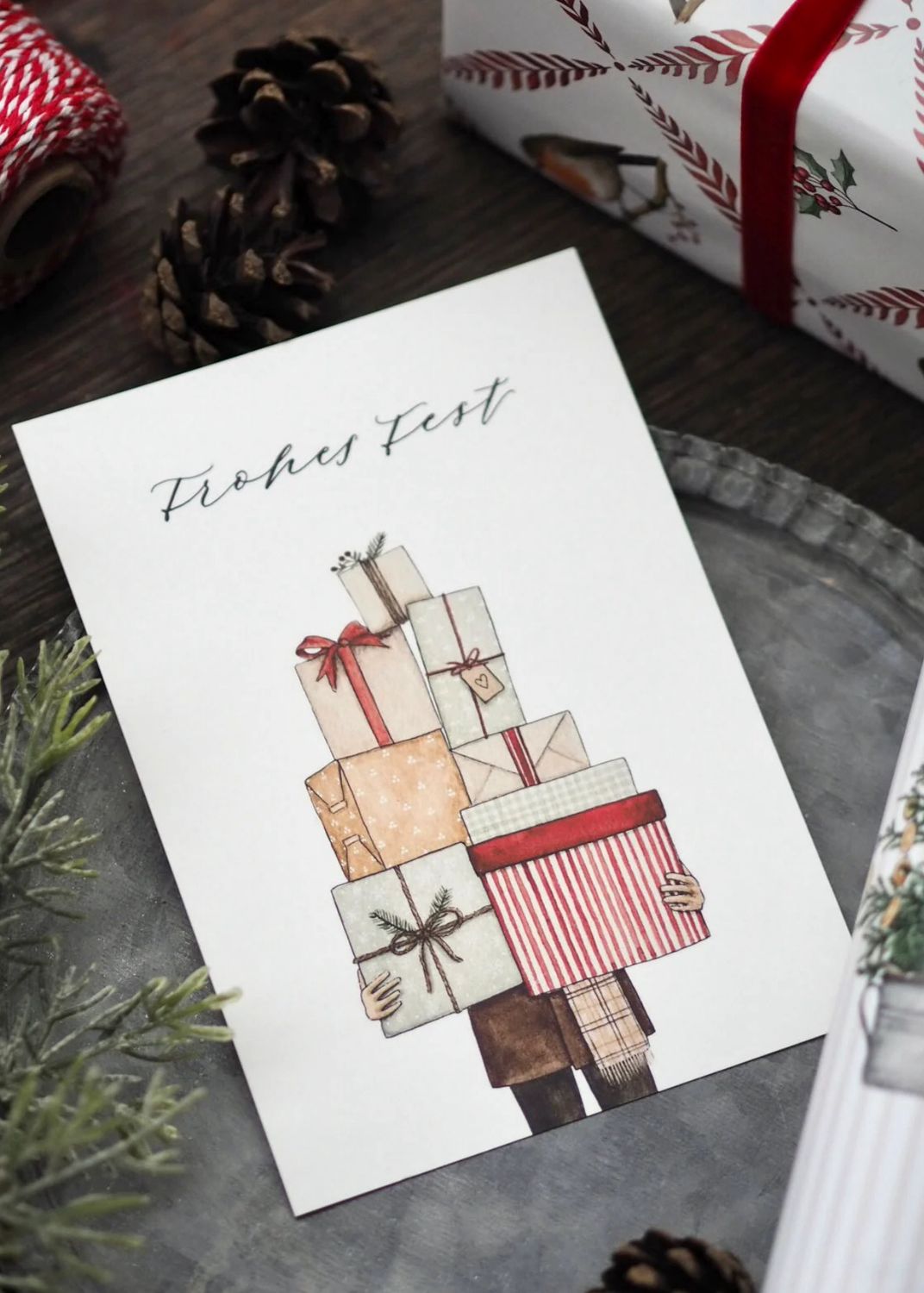 Postkarte „Geschenkeberg“ von Frollein Lücke